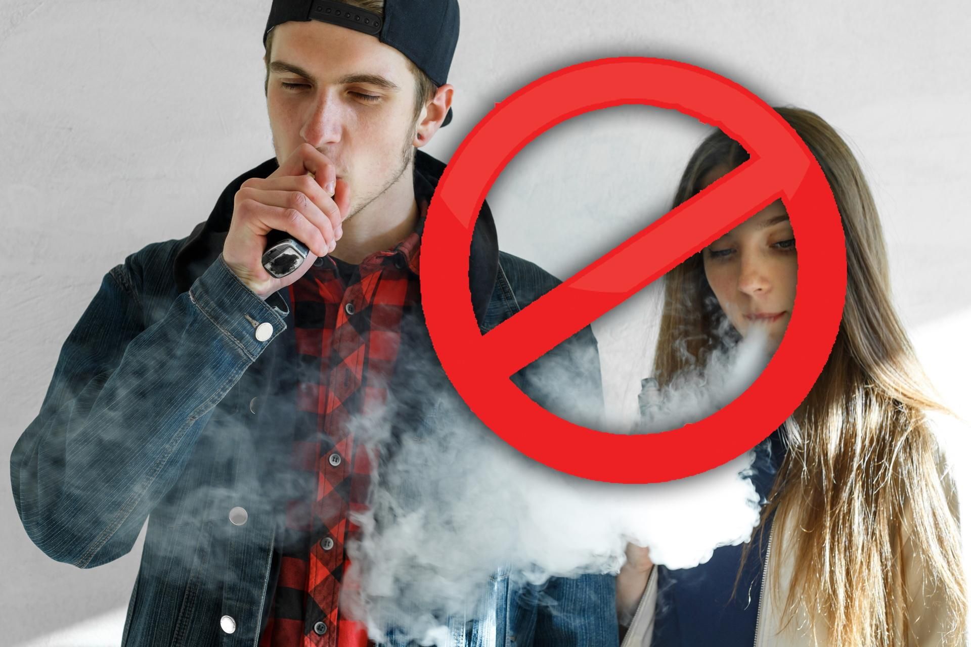 Kolaż lub pięć zróżnicowanych portretów osób – budowlaniec, graficzka, student, kierowniczka biura, informatyk – reprezentujących użytkowników e-papierosów Fumot.