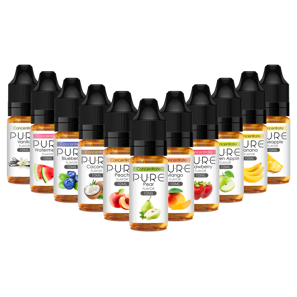 Kolekcja małych buteleczek z różnorodnymi aromatami do e-liquidów, z etykietami smaków owocowych, deserowych i tytoniowych.