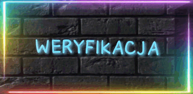 Ekran smartfona z zielonym znacznikiem wyboru i komunikatem