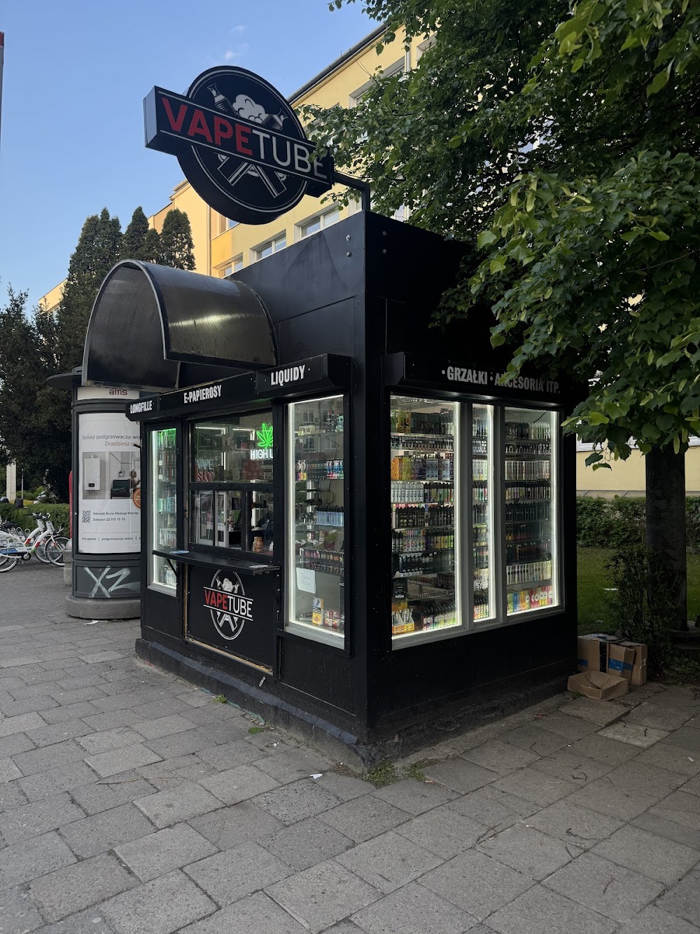 lokalny vape shop, stacjonarny sklep z e-papierosami, osiedlowy kiosk vape, kupić e-papierosa od ręki, witryna sklepu vape - Vape Shop VAPETUBE E-PAPIEROSY Lublin - Reviews, Photos & Phone ...