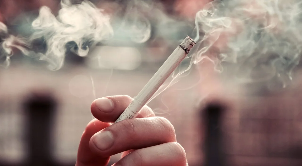 zatrucie nikotyną objawy,nicotine buzz co to,zawroty głowy po e-papierosie,jednorazówki szkodliwość,sole nikotynowe działanie,jak wapować bezpiecznie,co robić po przedawkowaniu nikotyny,jednorazówki skutki uboczne