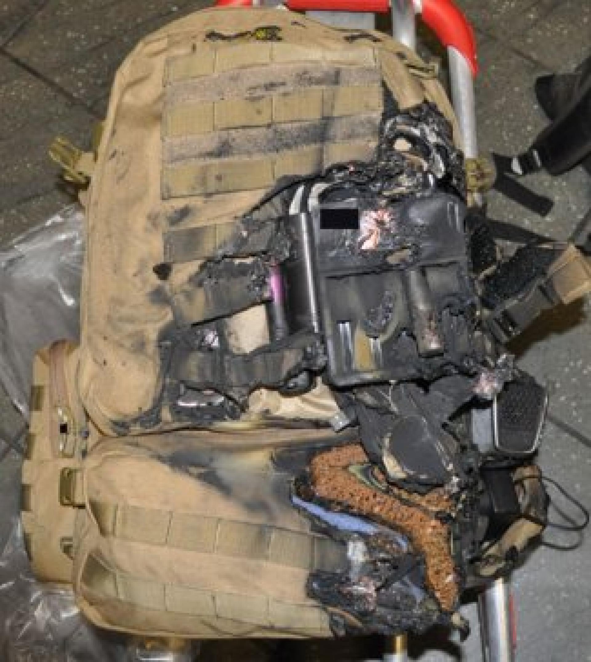 Bateria litowo-jonowa zapłon, vape bagaż podręczny, ryzyko pożaru e-papierosa w samolocie, bezpieczeństwo baterii lot - Bateria e-papierosa spowodowała pożar bagażu podczas lotu ...