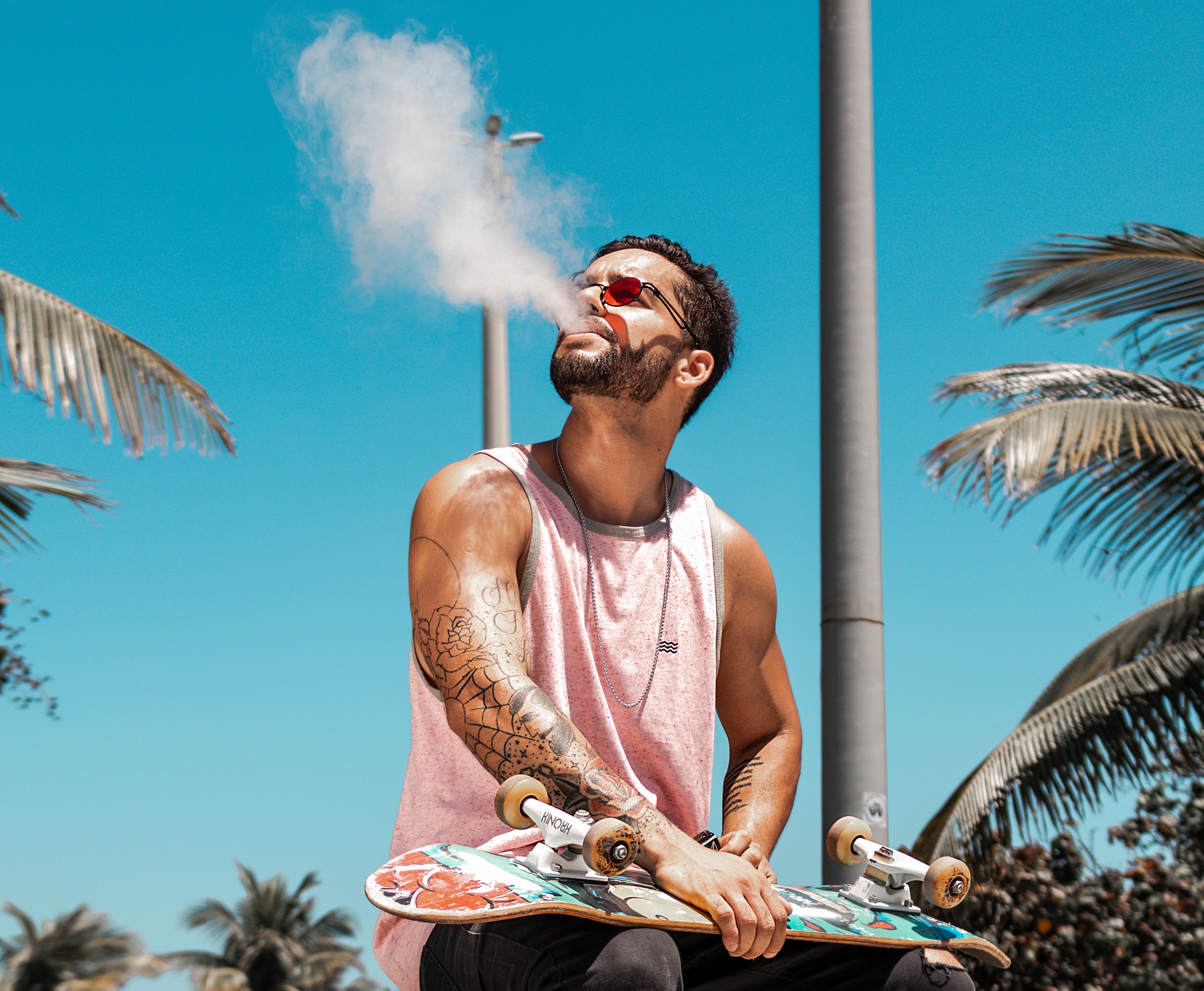 influencerka z e-papierosem, mandat za reklamę vape, UOKiK zakaz, social media prawny problem - Labeling paid