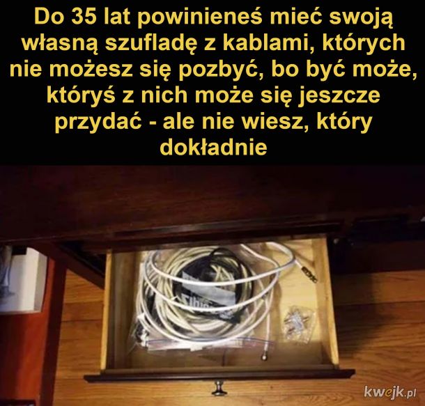 Szuflada grozy stare kable zużyte e-papierosy nieporządek domowy, zagracona szuflada zużyta elektronika - Szuflada z przydasiami - Ministerstwo śmiesznych obrazków - KWEJK.pl