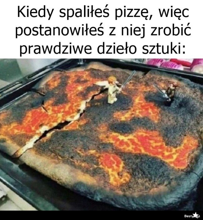 pizza spalona niedopieczona, nierównomiernie upieczona pizza, spalona pizza zapalniczką metafora - Spalona pizza - Obrazkowo.pl - najlepsze memy w sieci.