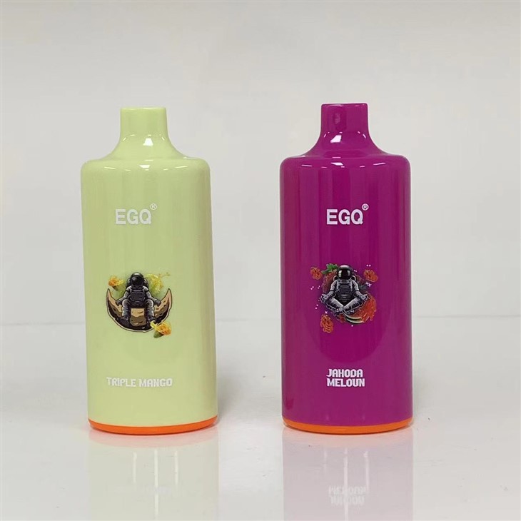 rozczarowany użytkownik e-papierosa, tani jednorazowy vape niska jakość, frustracja z produktem elektronicznym - Chiny Produkcja elektronicznych papierosów Jednorazowe ...