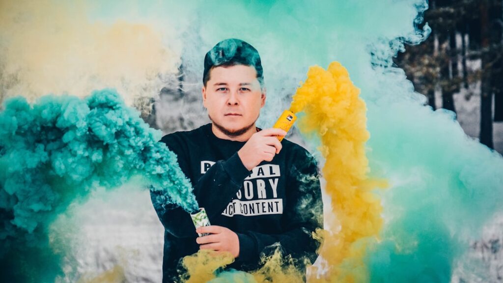 photo 1552126419 71705e88cf92